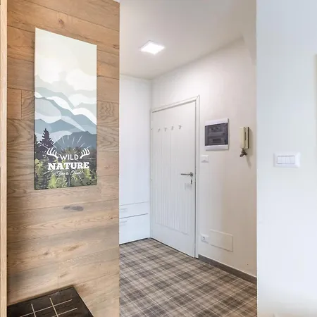 Hostdomus - Helsinki Appartamento Sestriere